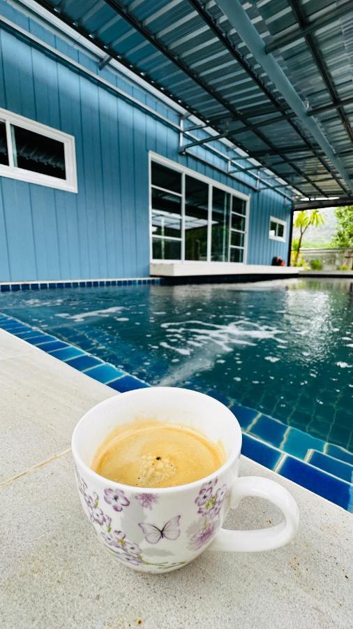Mana Pool House Bed & Breakfast Чианг Рай Екстериор снимка